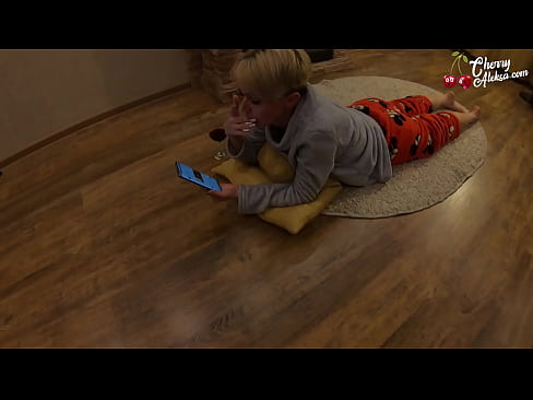 ❤️ Bláznivá blondýnka kouří obrovské péro a poskakuje na něm - anální sex ❌ Sex video u cs.tubsexer-porn.ru ❤